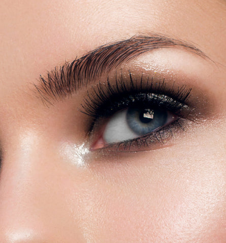 Blog Feed Article Feature Image Carousel: Design a Look That’s All About the Eyes 