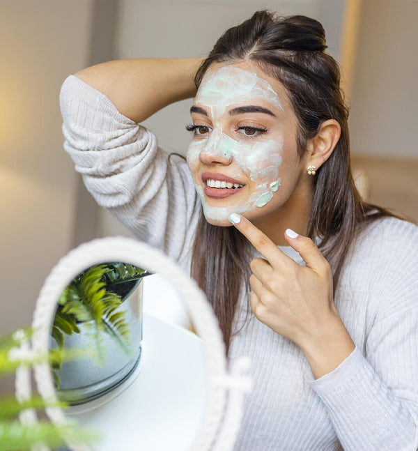 blog Debunking 5 Acne Treatment Myths feature image