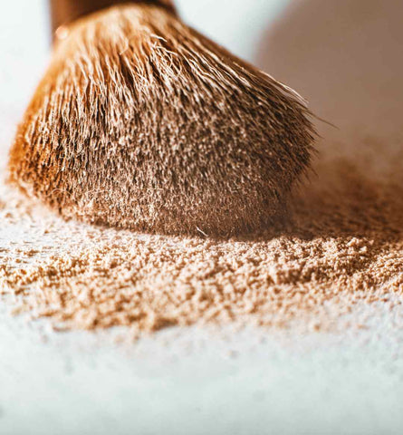 Blog Feed Article Feature Image Carousel: Setting Powder vs. Finishing Powder: What’s the Difference & Which One Do You Need? 