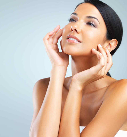 Blog Feed Article Feature Image Carousel: The Best Makeup for Olive Skin Tone: Foundations, Colors & Application Tips 