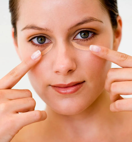 Blog Feed Article Feature Image Carousel: You’re Using Concealer Wrong—Here’s What You Should Do Instead 