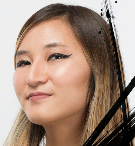 Blog Feed Article Feature Image Carousel: How to Do Winged Eyeliner in 3 Easy Steps 