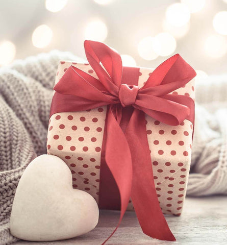 Blog Feed Article Feature Image Carousel: Meaningful Last Minute Holiday Gift Ideas 